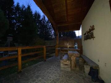 Фото номера Дом с 2 спальнями Дома для отпуска Cabana dintre Brazi г. Veţel 72